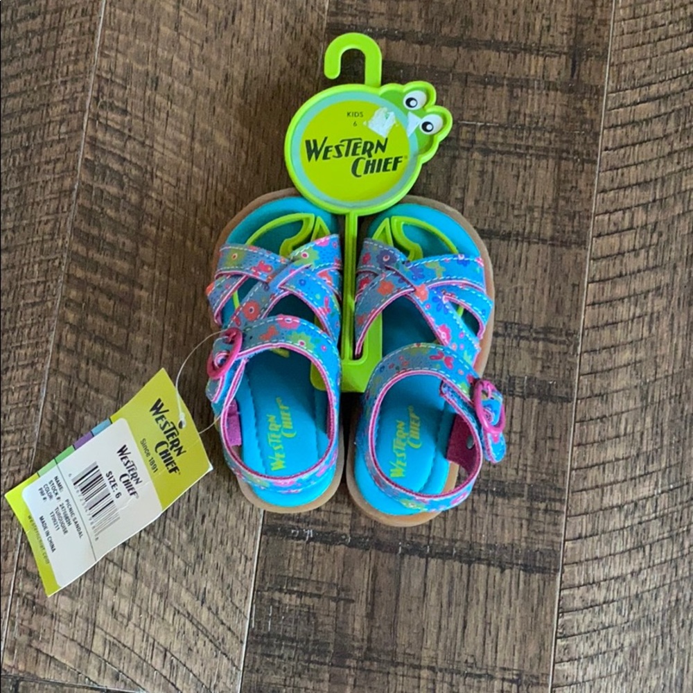 NWT Western Chief Sandals